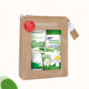 Das Herbacin Geschenkset Body Care besteht aus einer 200 ml Tube Herbacin Kräuter Shower Gel Zitronengras-Ingwer, einer 250 ml Flasche Herbacin hautstraffende Body Lotion sowie einer 20 ml Tube Herbacin Handcreme original